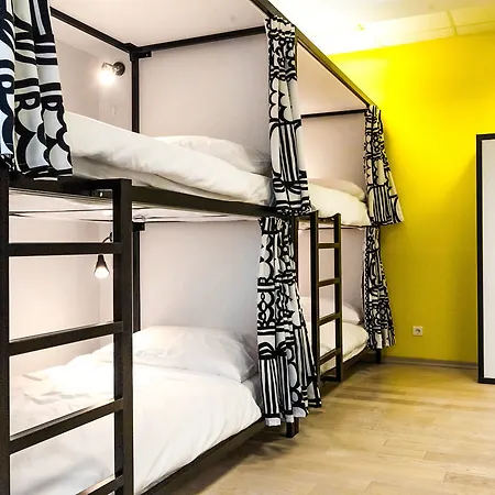 אכסניה Dentex 4