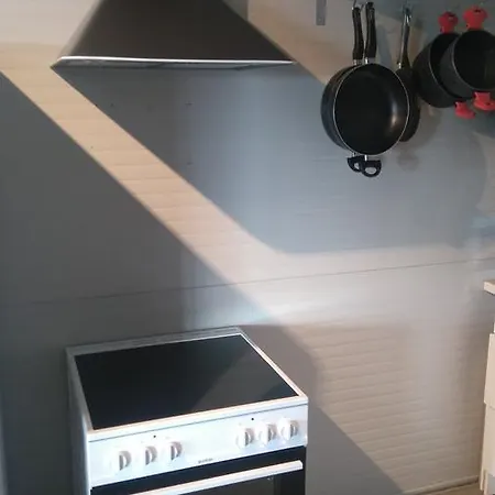 Dentex 4 אכסניה